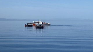 Ayvalık açıklarında 180 düzensiz göçmen kurtarıldı