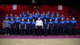 Ayvalıkta Başkan Ergin zabıta memurlarını unutmadı