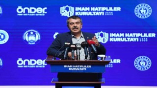 Bakan Tekin: “İmam hatip okulları, insanların bir arada yaşama arzu ve ideallerini pekiştiren çimentodur”