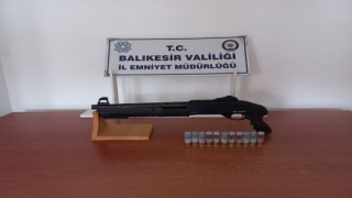 Balıkesirde 28 aranan şahıstan 10u tutuklandı