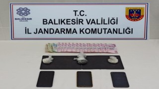 Balıkesirde jandarmadan uyuşturucu operasyonu