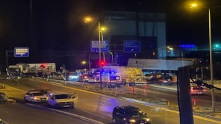 Bandırmada ışık ihlali kazaya neden oldu: 2 tır çarpıştı