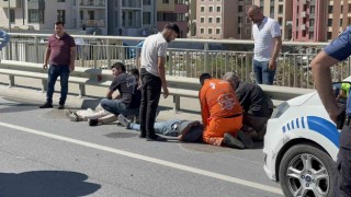 Başakşehirde ticari araç takla attı: 2 yaralı