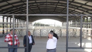 Başkan Altun Yarı Olimpik yüzme Havuzunda İncelemelerde Bulundu