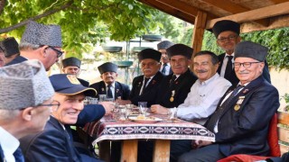 Başkan Ataçtan gazilere ziyaret