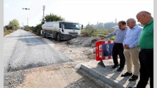 Başkan Gültak: “Akdenizde soğuk asfaltı olmayan bahçe yolu kalmayacak”