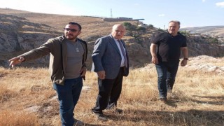 Başkan Pekmezci taş kesme ve fileleme çalışmalarını yerinde inceledi