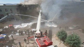 Başkentte sünger fabrikasında yangın: 1 kişi hayatını kaybetti