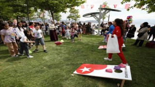 Bayraklıda hareketlilik var