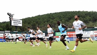 Beşiktaşta Eric Bailly, takımla ilk antrenmanına çıktı