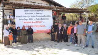 Beton yapı bulunmayan ve düğmeli evleri ile meşhur köye koruma amaçlı imar planı