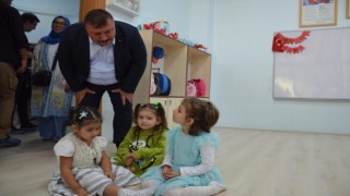 Beylikova Kaymakamı ile Belediye Başkanı minikleri ziyaret etti