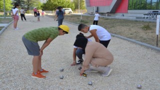 Bocce petank çiftler yarışması