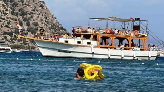 Bodrumda yaz sezonu uzadı, vatandaşlar sahillere akın etti