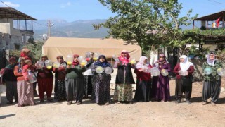 Hatay'da susuzluğa bidonla tepki gösterdiler