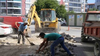 Burhaniye Belediyesi Fen İşleri Müdürlüğü ekipleri aralıksız çalışmaya devam ediyor