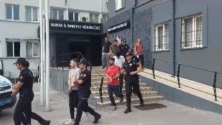 Bursada aranan şahıslara operasyon: 23 gözaltı