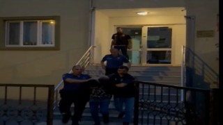 Bursada dron destekli şafak operasyonu...3 FETÖ üyesi toplamda 101 kişi yakalandı
