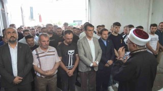 Bursada gece kulübünde çıkan kavgada ölen genç toprağa verildi