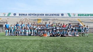Bursaspor Futbol Okulunun yaz dönemi sona erdi