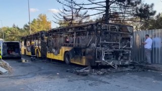 Büyükçekmecede İETT otobüsü alev alev yandı