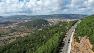 Büyükşehir 2023 yılında 797 kilometre yol çizgisi yaptı
