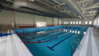 Büyükşehir Belediyesi Kulp yarı olimpik yüzme havuzunu tamamladı