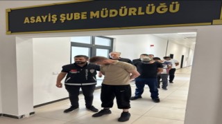 Çaldıkları motosikleti satınca yakayı ele verdiler