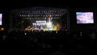 Cemardan ünlü sanatçı Yıldızdoğana özel hediye