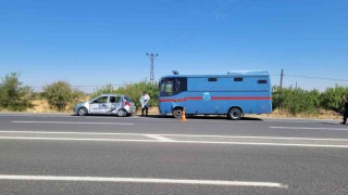 Cezaevi nakil aracı ile otomobil çarpıştı: 1 ölü 4 yaralı