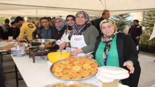 Coğrafi işaretli tüm yemekleri yapıyorlar