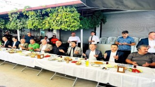 Denizli protokolü pazaryeri kahvaltısında buluştu