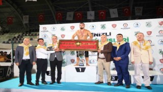 Denizli yağlı güreşlerinin ağası Işık, güreş geleneğinin önemine dikkat çekti