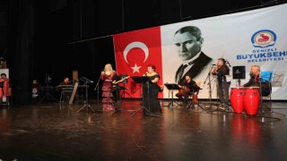 Denizlide Latin ve nostalji konseri