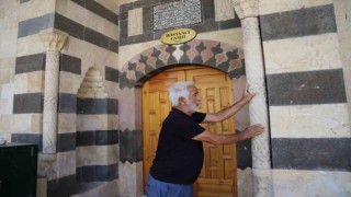 Depremler sonrası Gaziantepte 16. yüzyılda yapılan caminin terazisi kaydı