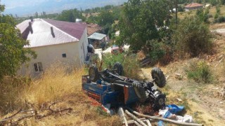 Devrilen çapa motorunun sürücüsü yaralandı