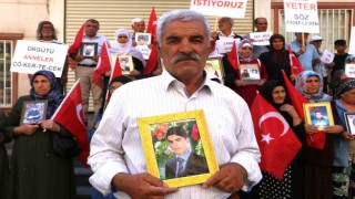 Diyarbakır annelerinin evlat nöbetine bir aile daha katıldı