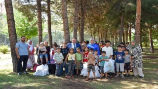 Diyarbakırda 22 aile ve 60 çocuğa giysi desteği sağlandı