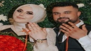 Düğünlerine 7 gün kala nişanlısıyla kazada ölen genç kız son yolculuğuna uğurlandı