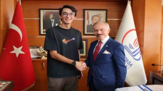 Dünya şampiyonu Mete Gazozdan Bayrampaşa Belediye Başkanı Aydınere ziyaret