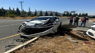 Elazığda trafik kazası: 2 yaralı