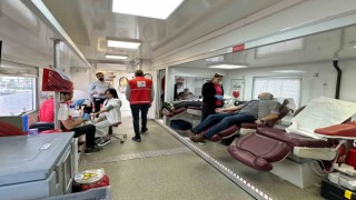 Elektrik şirketi çalışanlarından Kızılaya kan bağışı
