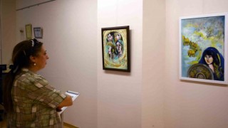 Ergülün Sanko Sanat Galerisinde açtığı sergi devam ediyor
