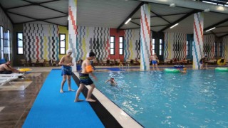 Erzurumda çocukların aqua park eğlencesi