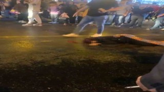 Esenlerde motosikletin çarptığı kadın ağır yaralandı