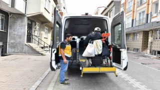 Esenyurt Belediyesinden hasta ve engelli vatandaşlara ulaşım hizmeti