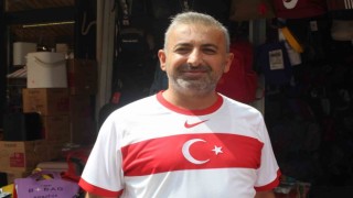 Eskişehirli esnaf milli takımın Ermenistanı yeneceğine inanıyor