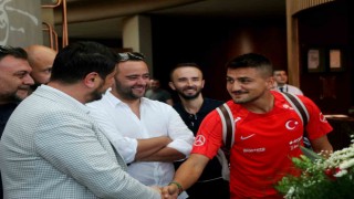 Eskişehirspor yönetiminden A Milli Futbol Takımına ziyaret