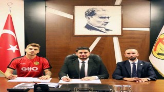 Eskişehirsporda yeni stoper transferi