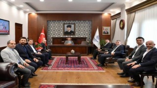 ETO heyeti, Balıkesir Valisi İsmail Ustaoğlunu ziyaret etti